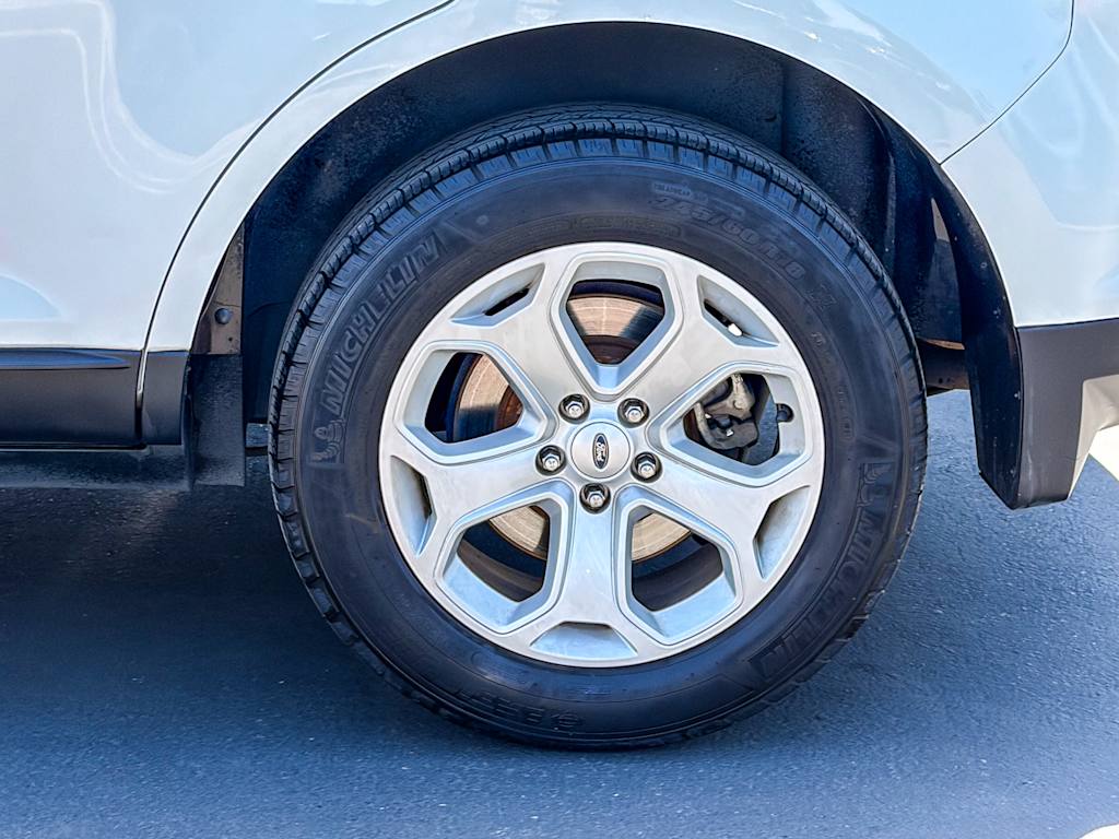 Thumbnail: 2013 Ford Edge - 20