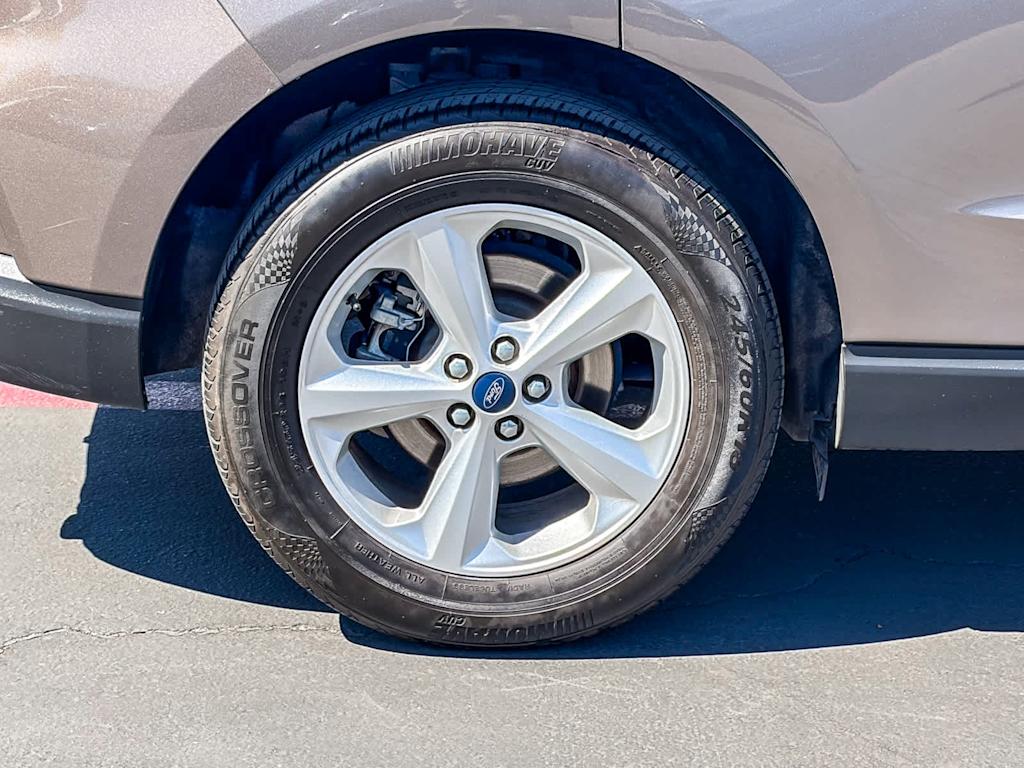 Thumbnail: 2019 Ford Edge - 19