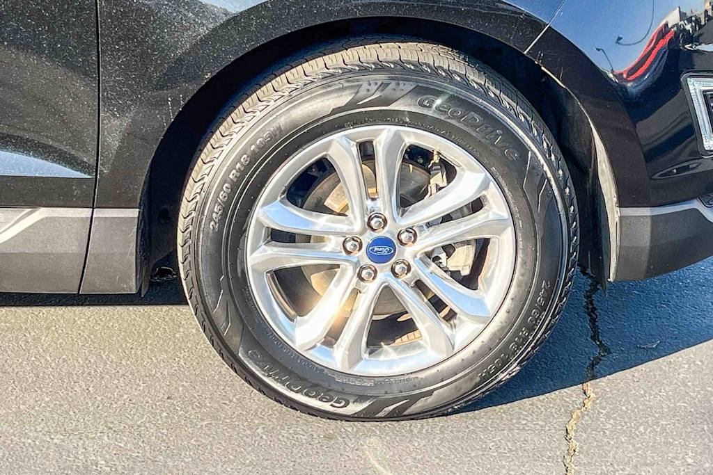 Thumbnail: 2015 Ford Edge - 7