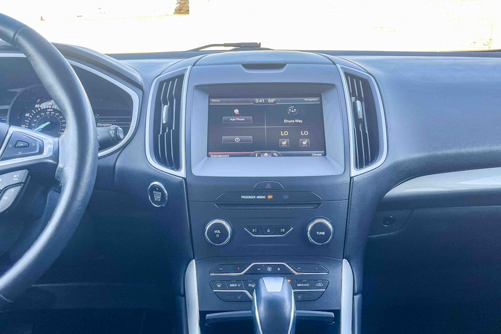 Thumbnail: 2015 Ford Edge - 13