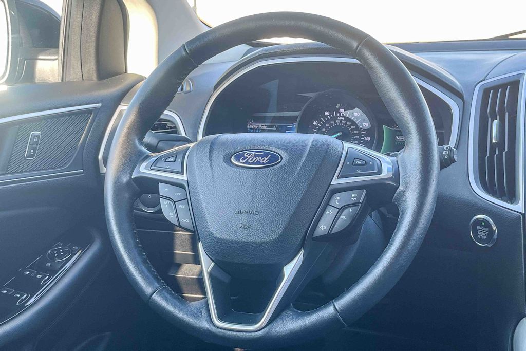 Thumbnail: 2015 Ford Edge - 9