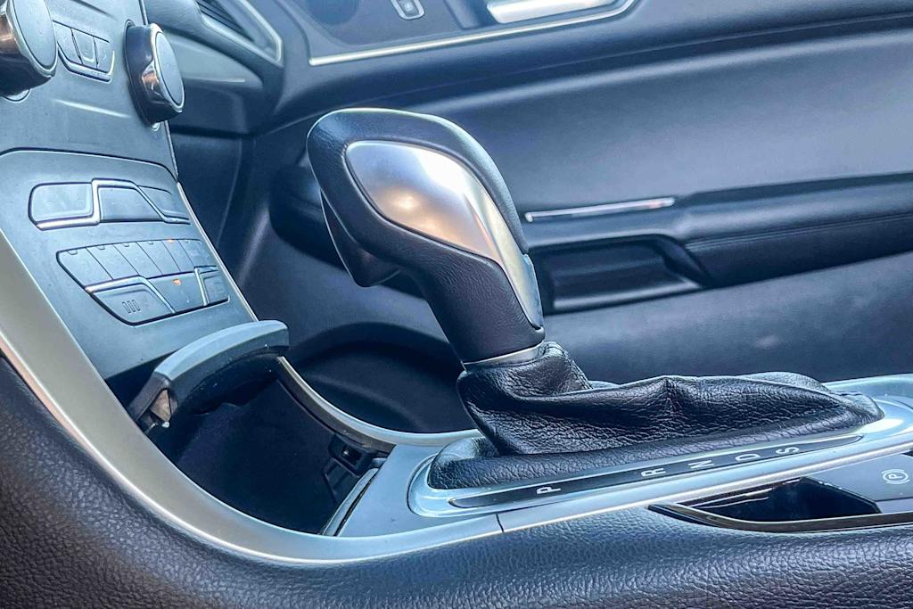 Thumbnail: 2015 Ford Edge - 6