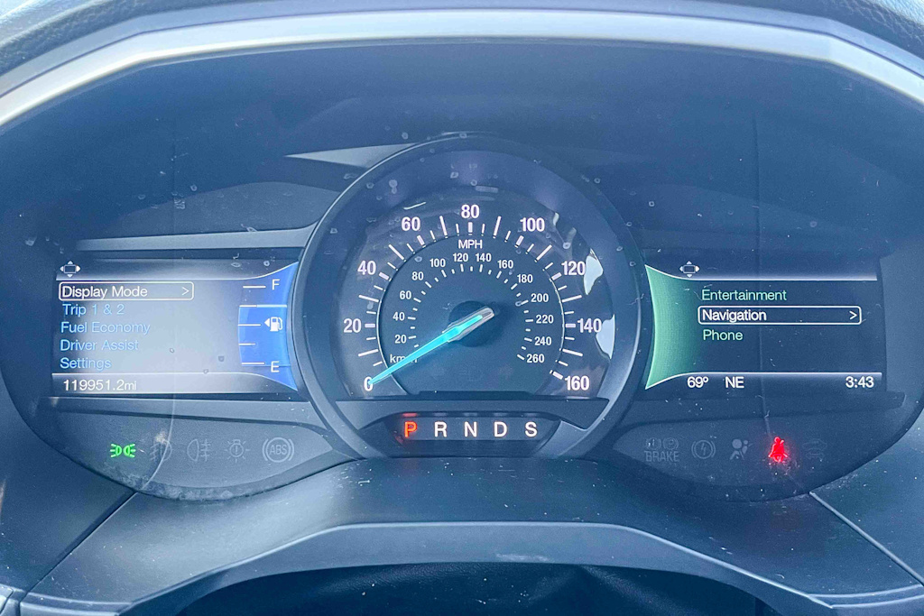 Thumbnail: 2015 Ford Edge - 15