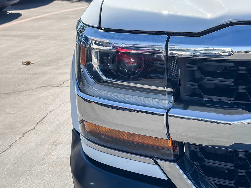 Thumbnail: 2019 Chevrolet Silverado 1500 - 18