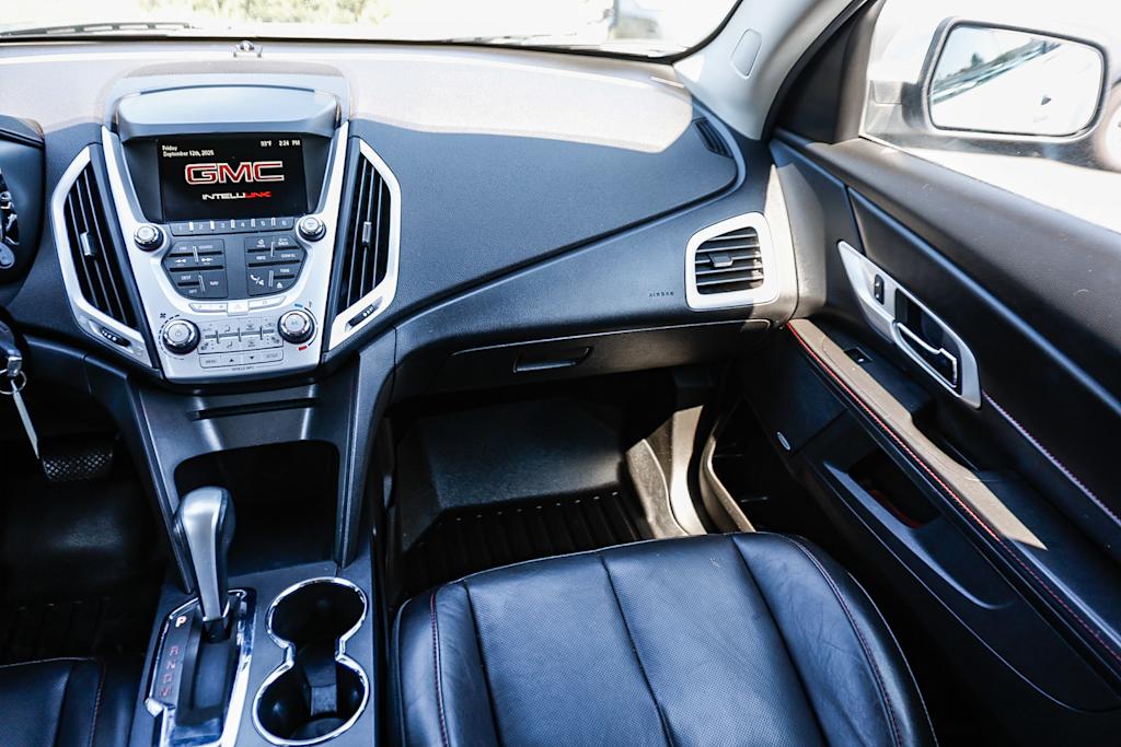 Thumbnail: 2015 GMC Terrain - 12