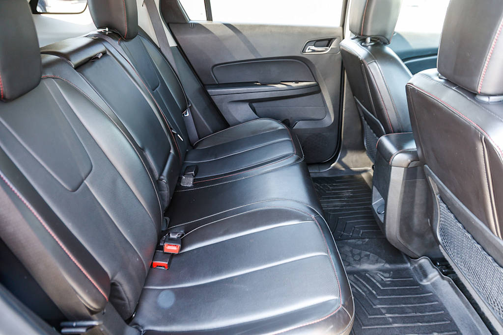 Thumbnail: 2015 GMC Terrain - 10