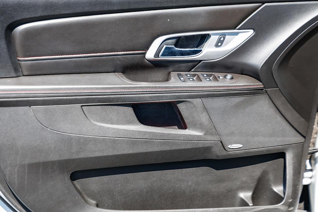 Thumbnail: 2015 GMC Terrain - 23