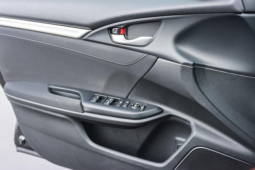 Thumbnail: 2016 Honda Civic - 22