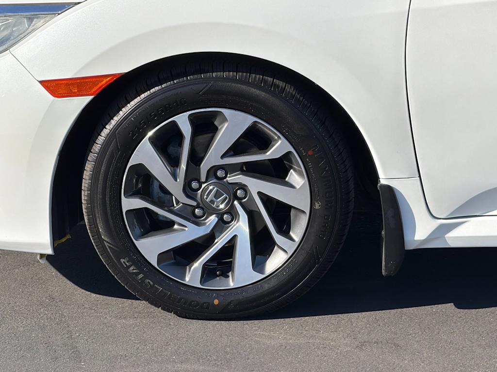 Thumbnail: 2016 Honda Civic - 8