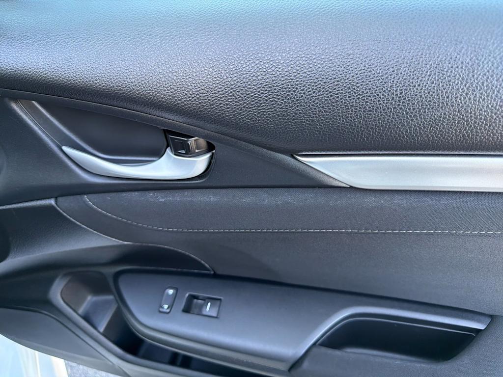 Thumbnail: 2016 Honda Civic - 22