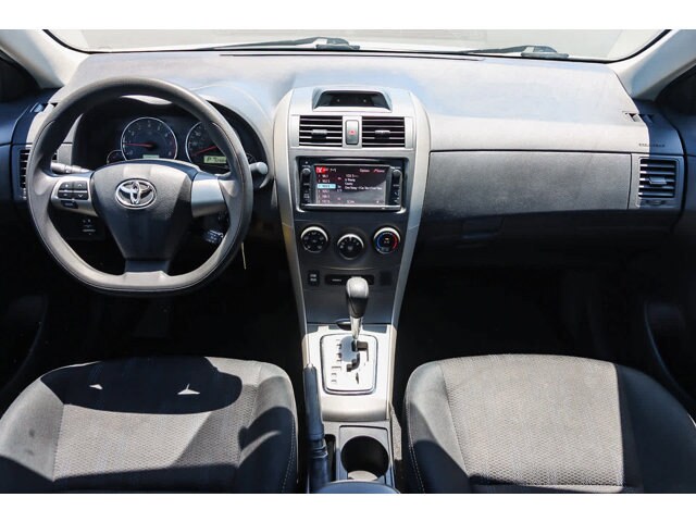 Thumbnail: 2013 Toyota Corolla - 2