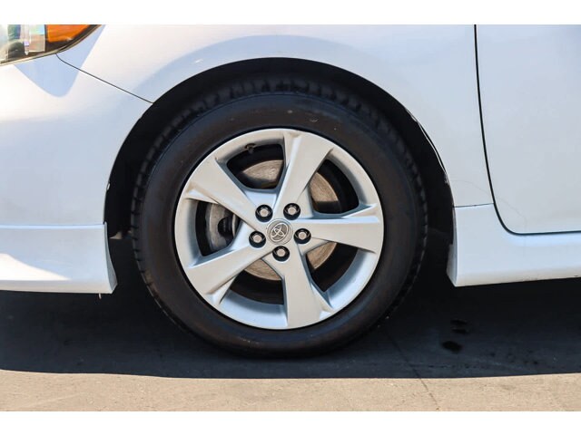 Thumbnail: 2013 Toyota Corolla - 6