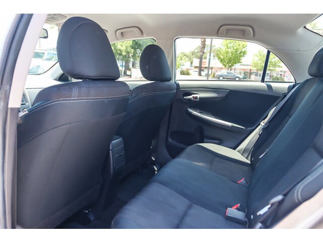 Thumbnail: 2013 Toyota Corolla - 11