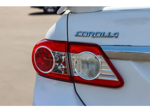 Thumbnail: 2013 Toyota Corolla - 19