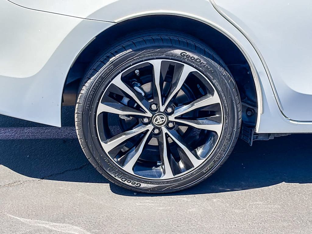Thumbnail: 2019 Toyota Corolla - 19