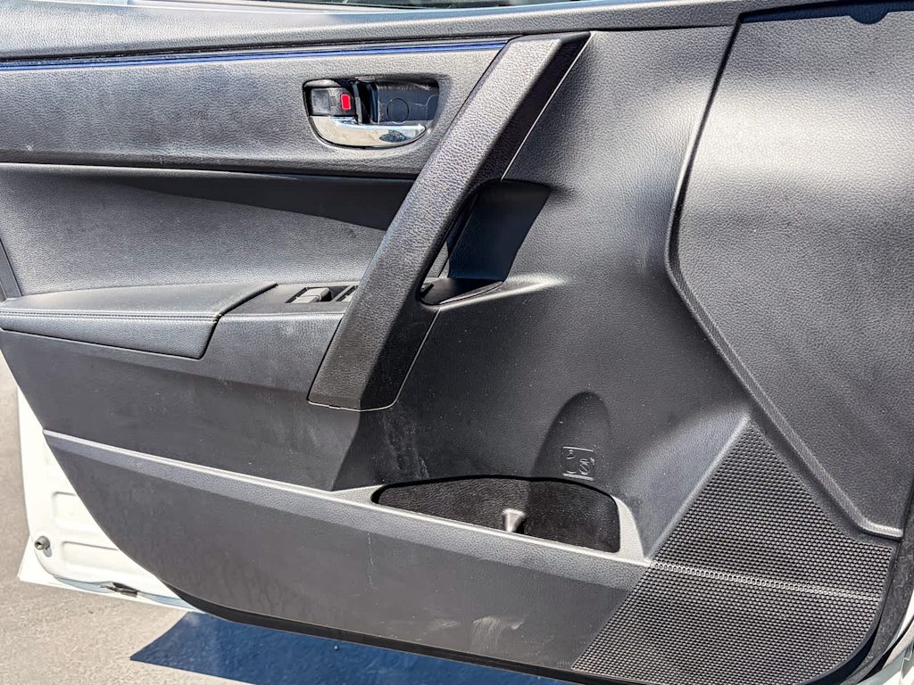Thumbnail: 2019 Toyota Corolla - 21
