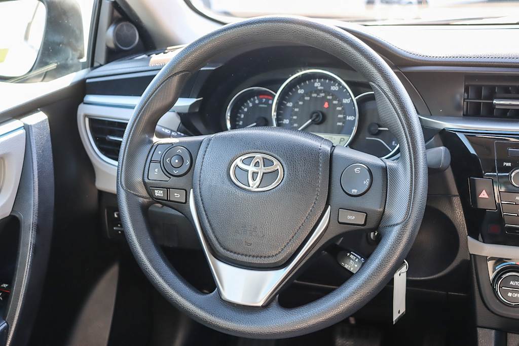 2015 Toyota Corolla LE 7