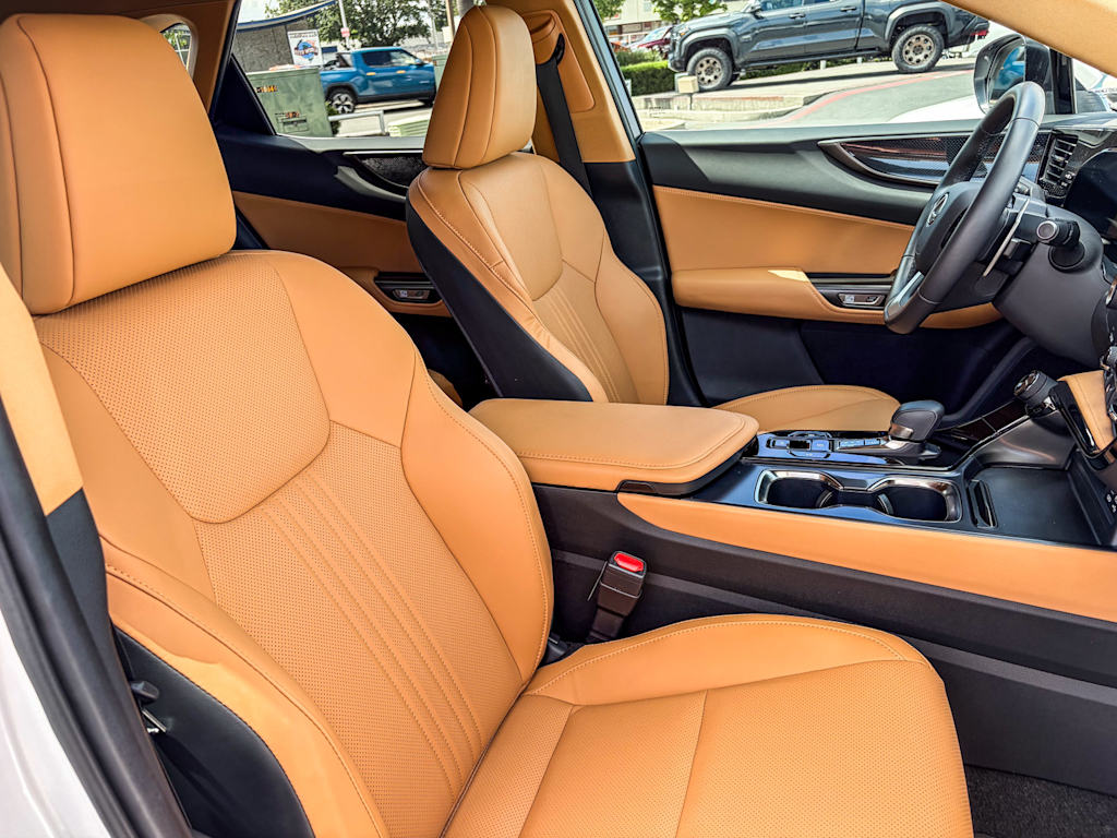 Thumbnail: 2024 Lexus ES - 9