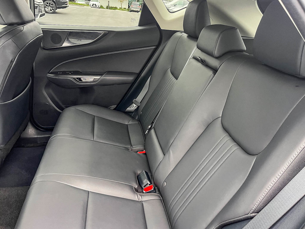 Thumbnail: 2024 Lexus ES - 11