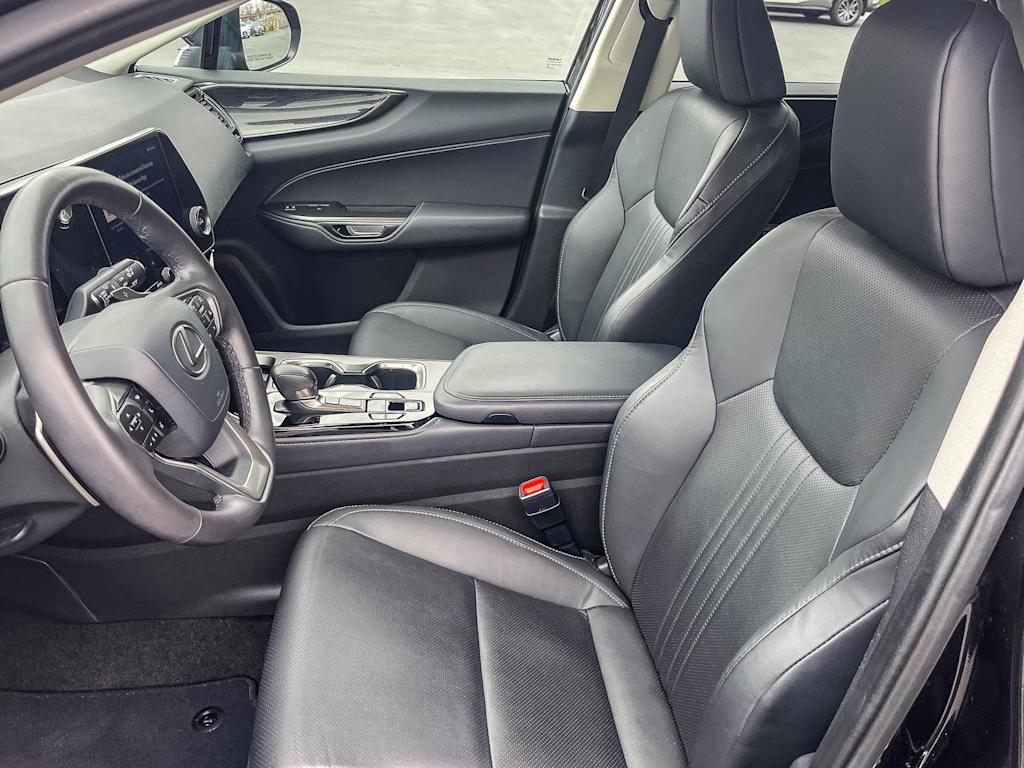 Thumbnail: 2024 Lexus ES - 10