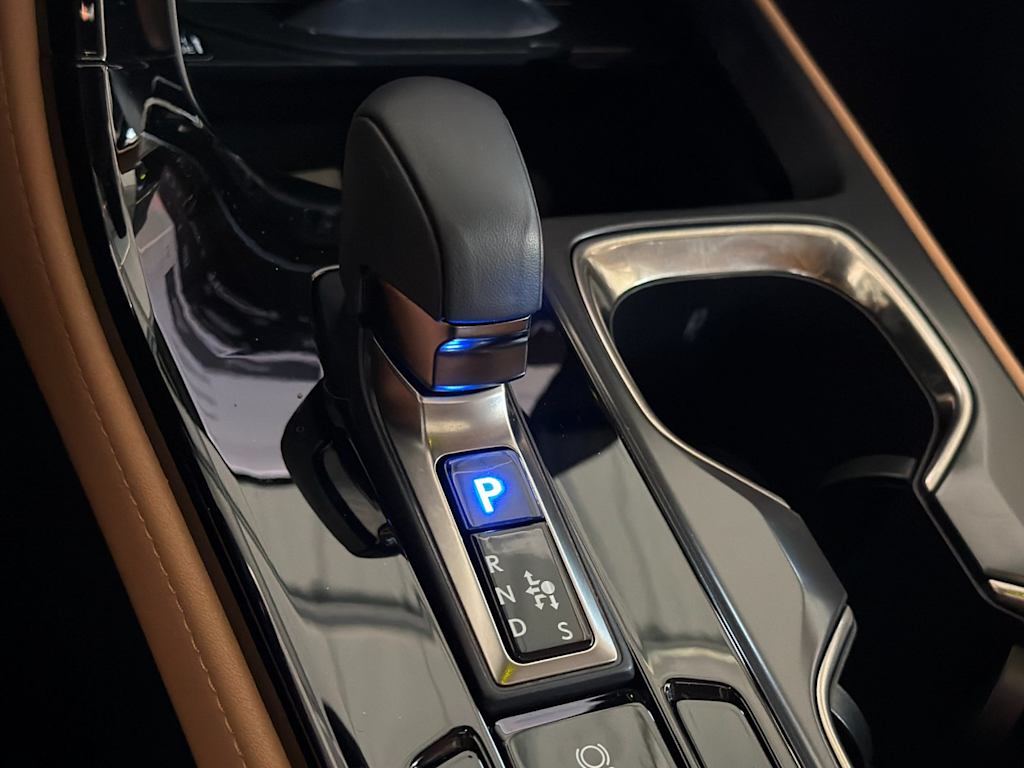 Thumbnail: 2025 Lexus ES - 15