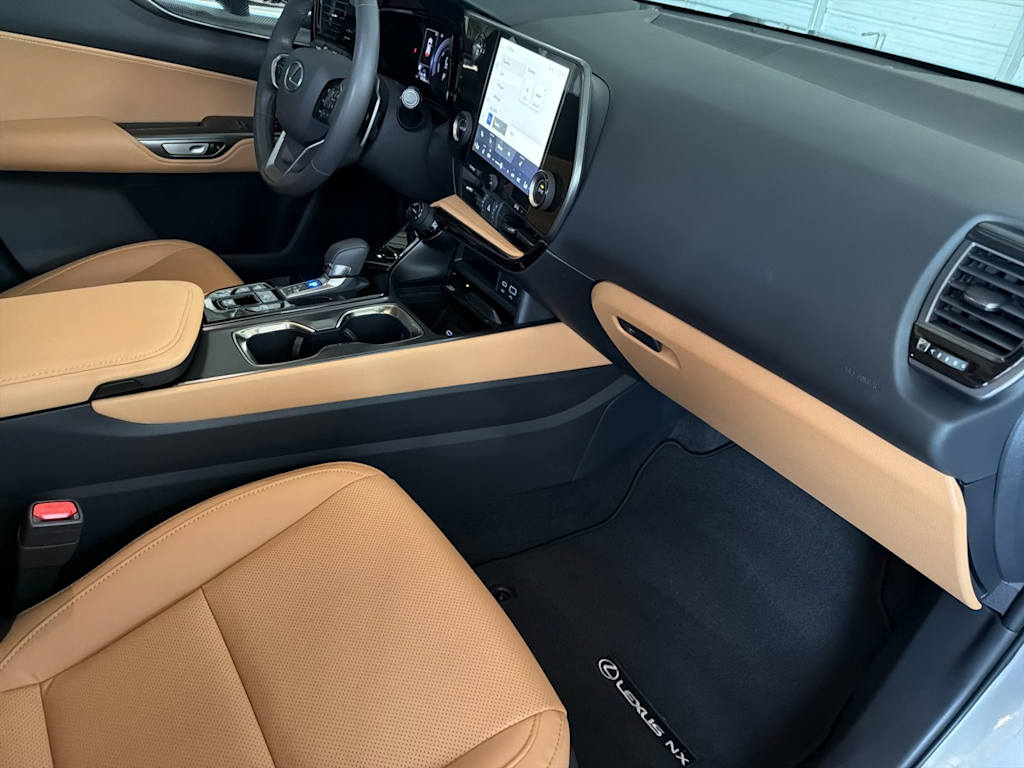 Thumbnail: 2025 Lexus ES - 13