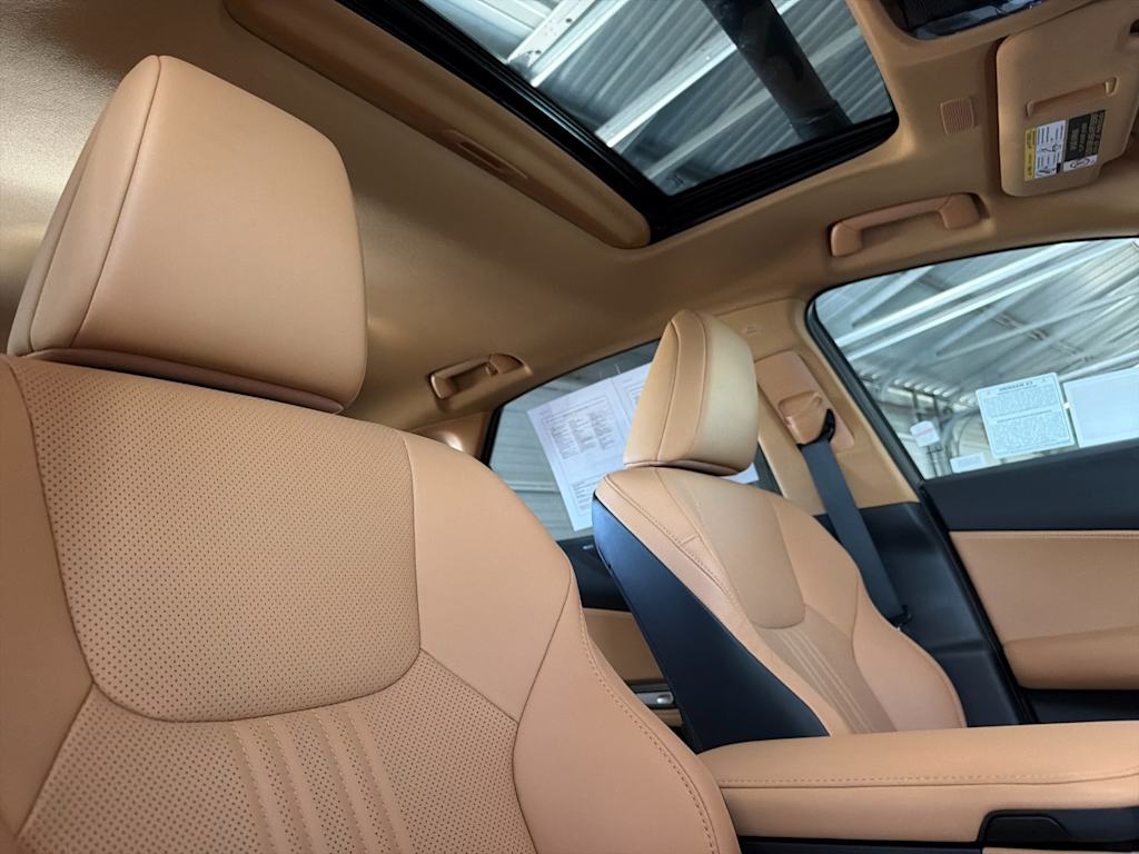 Thumbnail: 2025 Lexus ES - 10