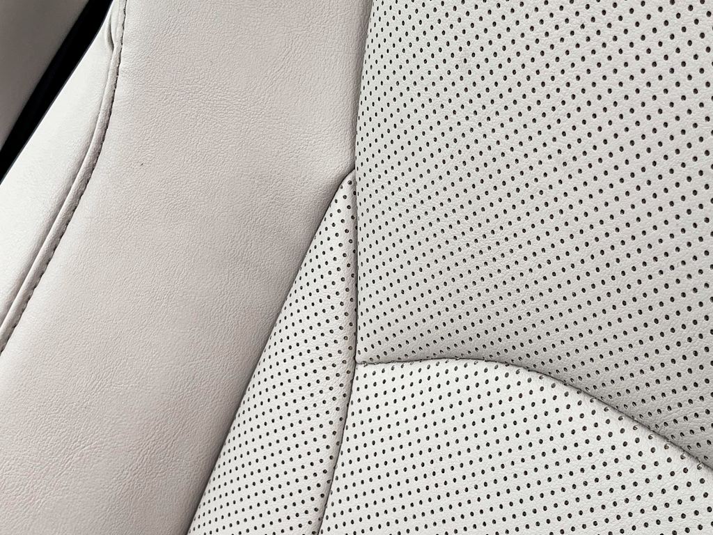 Thumbnail: 2022 Lexus RX - 26