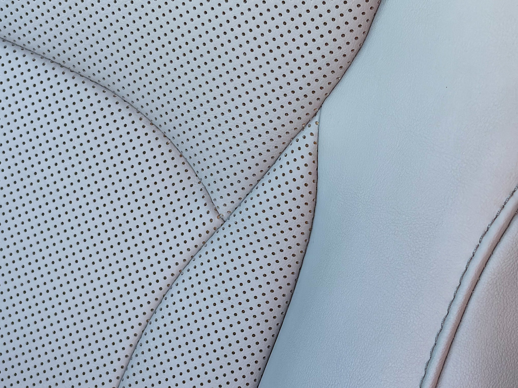 Thumbnail: 2022 Lexus RX - 26