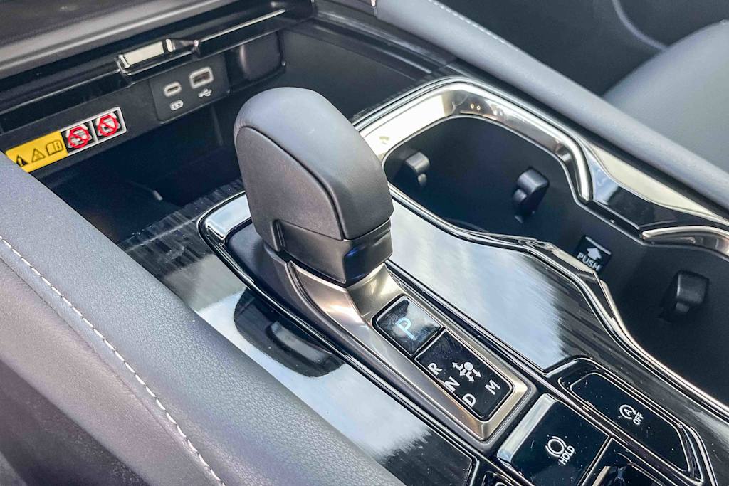 Thumbnail: 2025 Lexus RX - 13