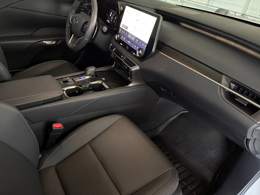 Thumbnail: 2024 Lexus RX - 13