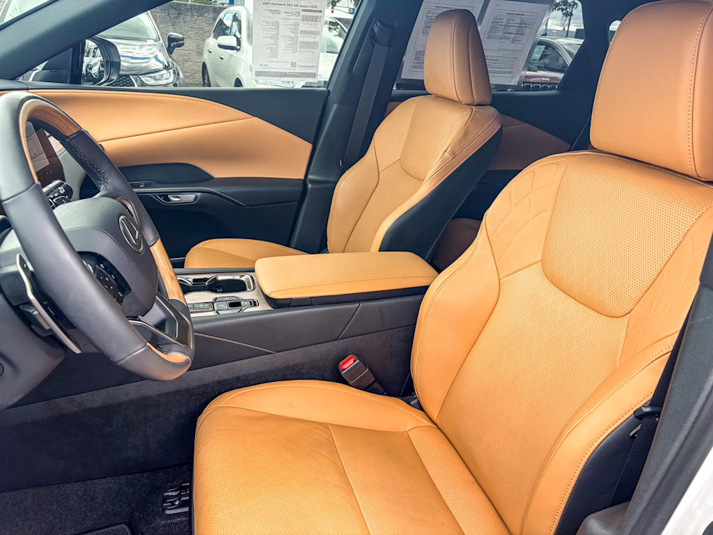 Thumbnail: 2024 Lexus RX - 11