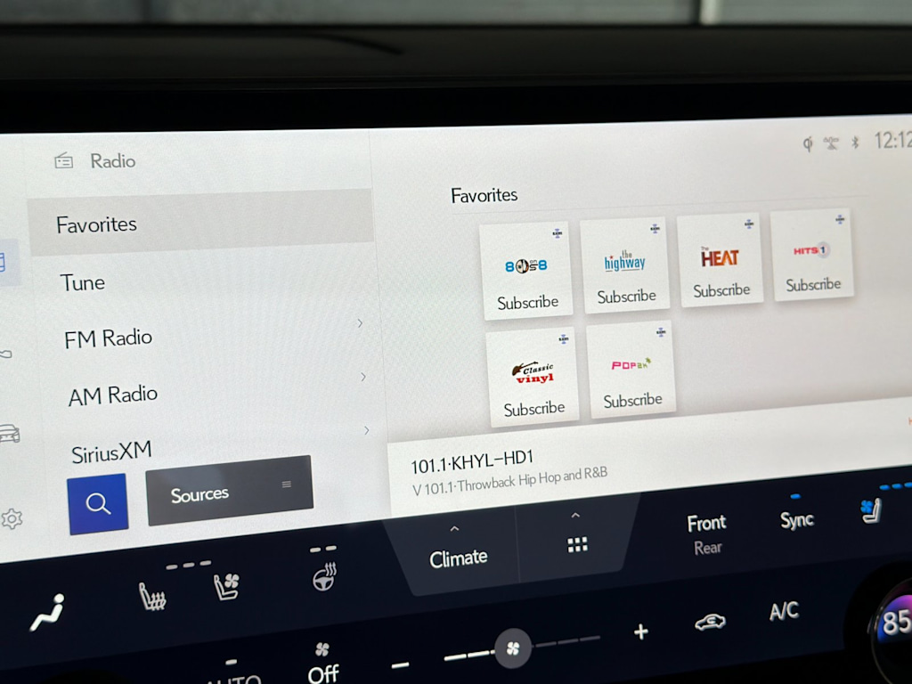 Thumbnail: 2023 Lexus RX - 13