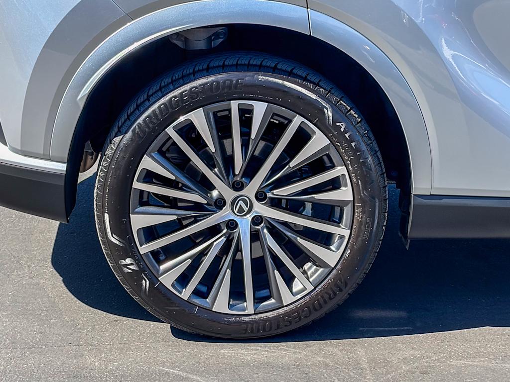 Thumbnail: 2023 Lexus RX - 31