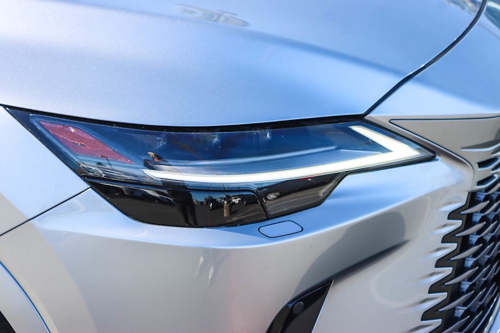 Thumbnail: 2023 Lexus RX - 19