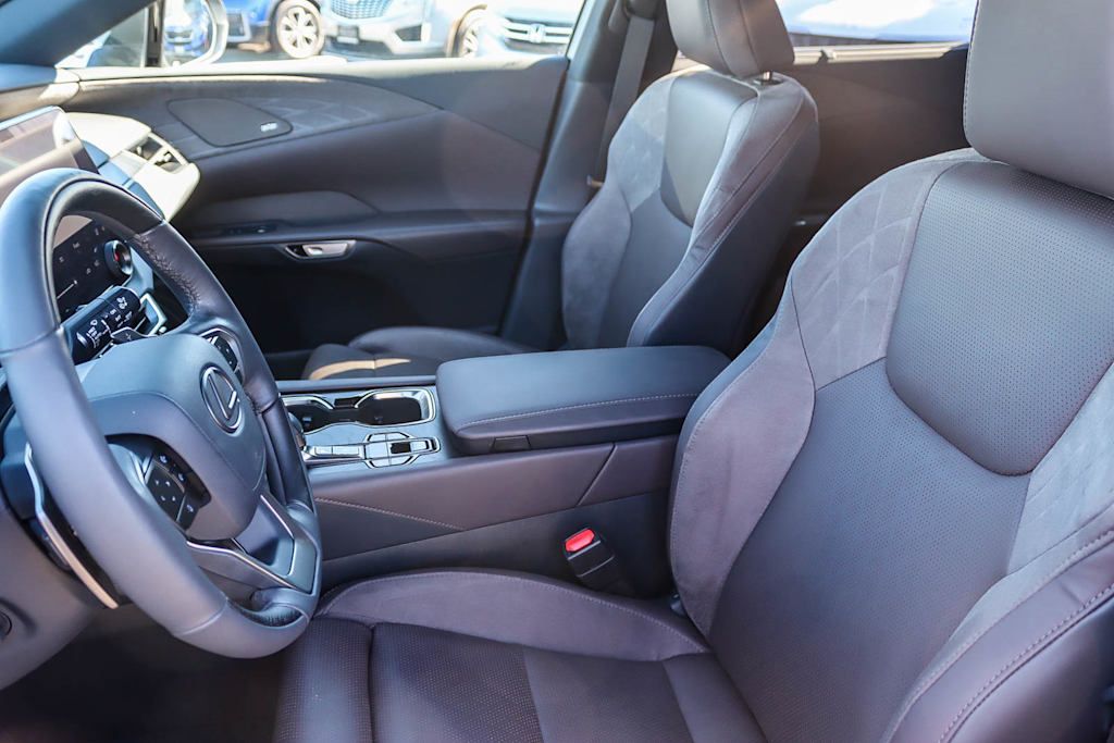 Thumbnail: 2023 Lexus RX - 10