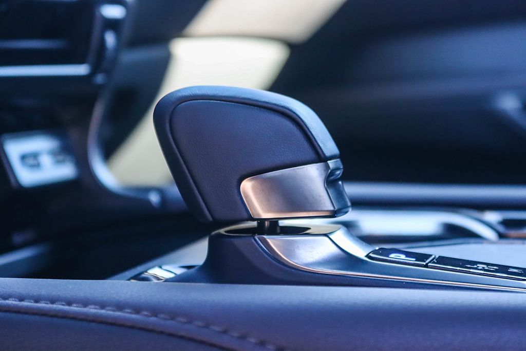 Thumbnail: 2023 Lexus RX - 25