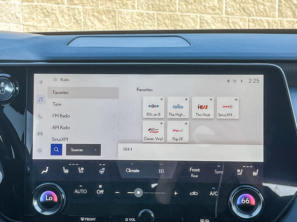 Thumbnail: 2023 Lexus RX - 21