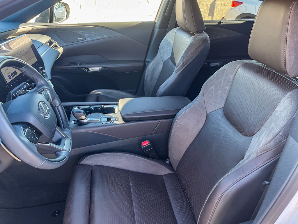 Thumbnail: 2023 Lexus RX - 11