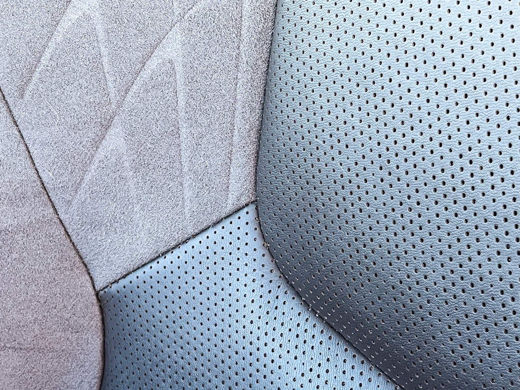 Thumbnail: 2023 Lexus RX - 25