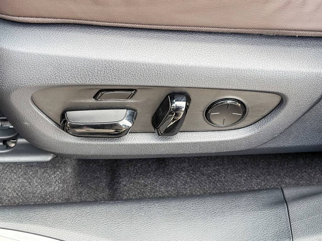 Thumbnail: 2024 Lexus RX - 23