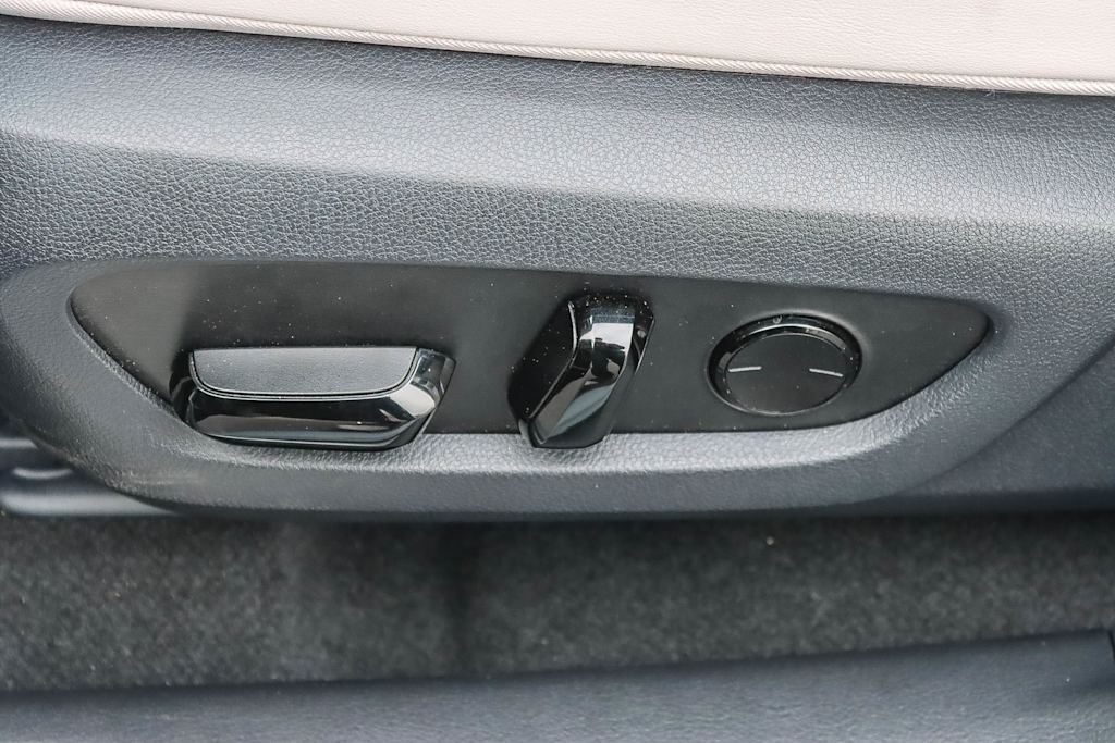 Thumbnail: 2024 Lexus RX - 25