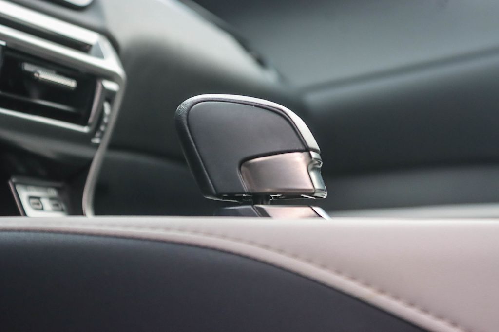 Thumbnail: 2024 Lexus RX - 26