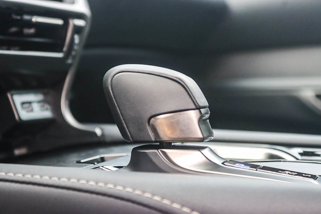 Thumbnail: 2025 Lexus RX - 25