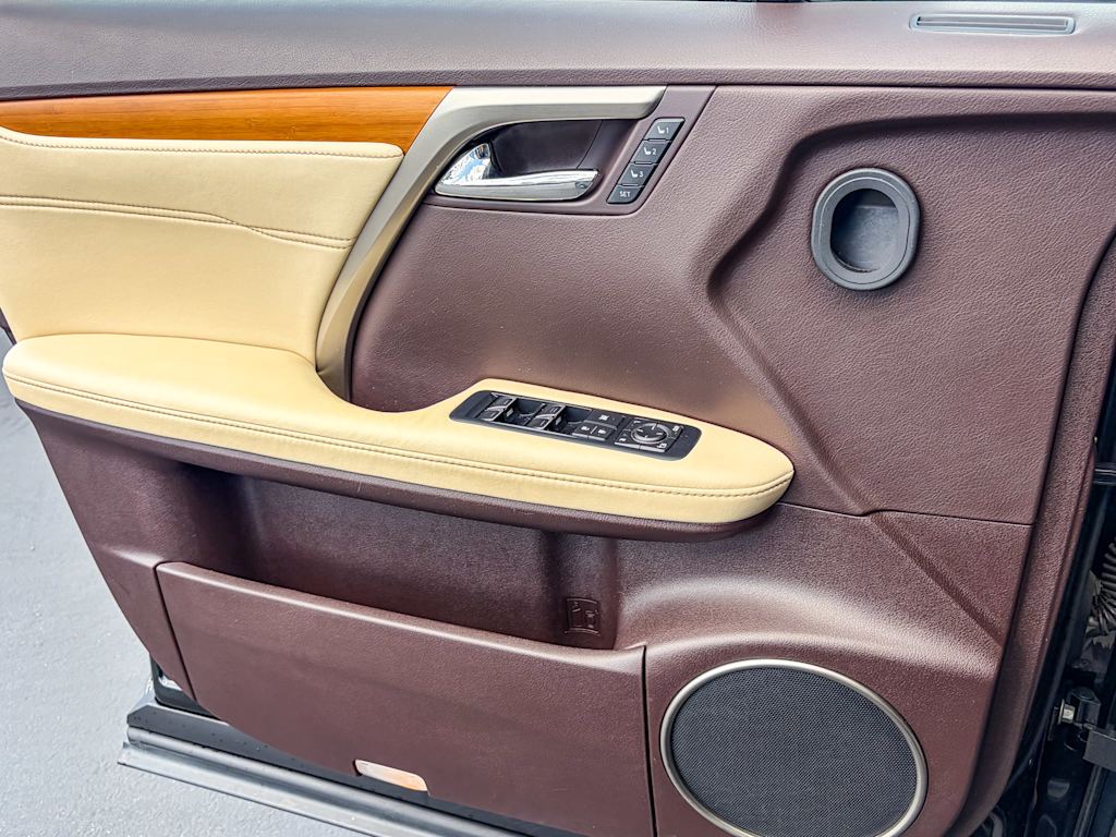 Thumbnail: 2017 Lexus RX - 23