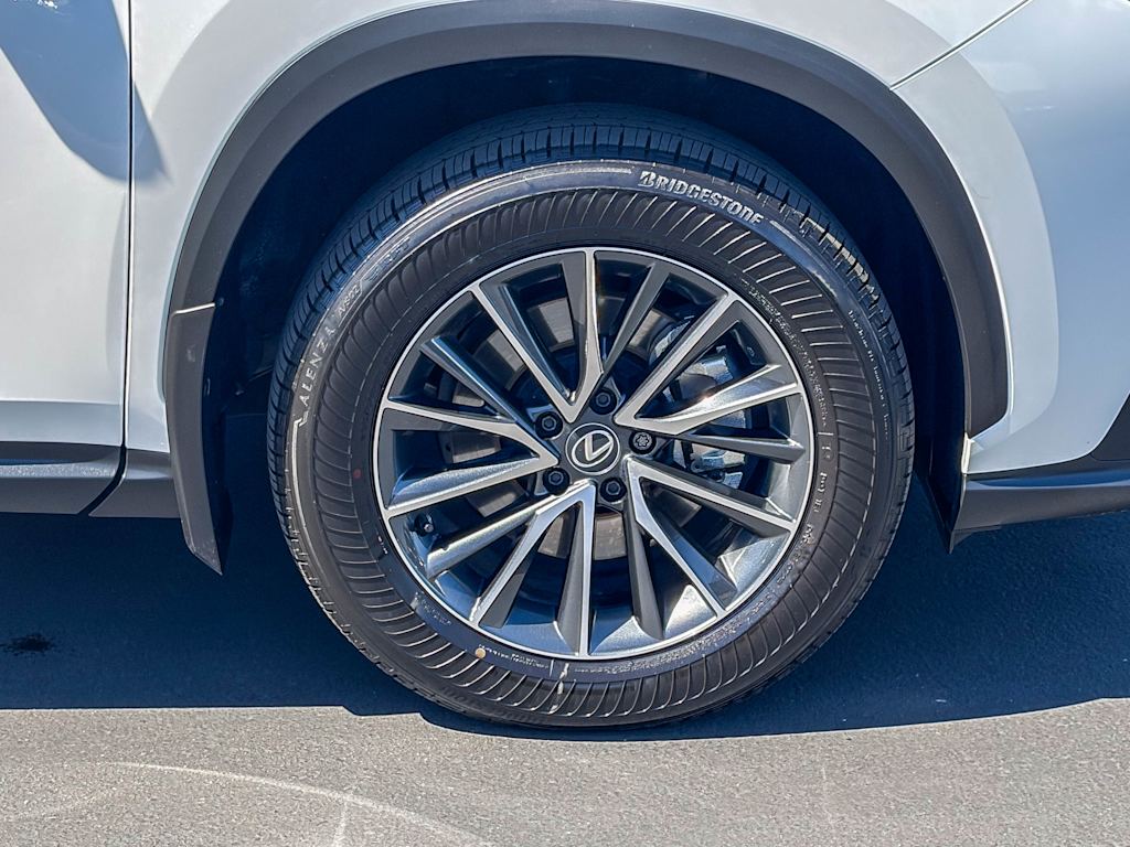 Thumbnail: 2025 Lexus ES - 6