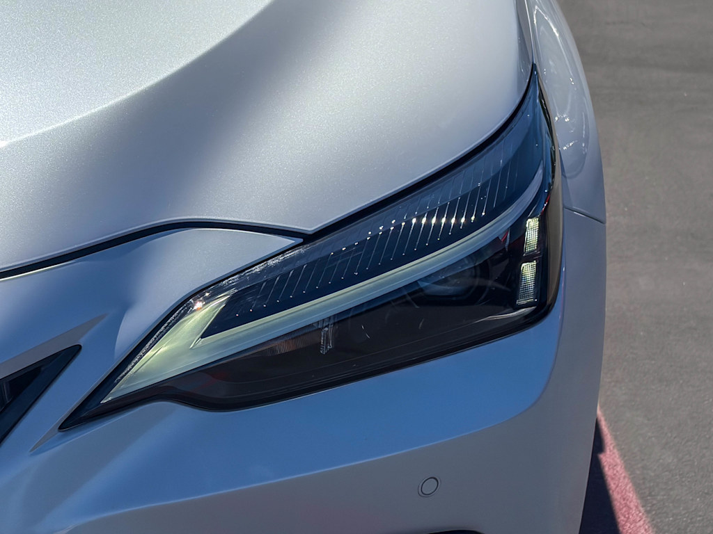 Thumbnail: 2025 Lexus ES - 18
