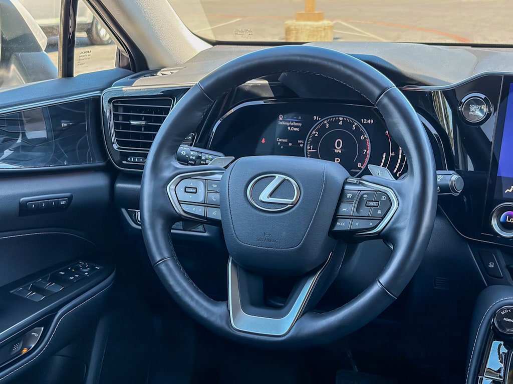 Thumbnail: 2025 Lexus ES - 8