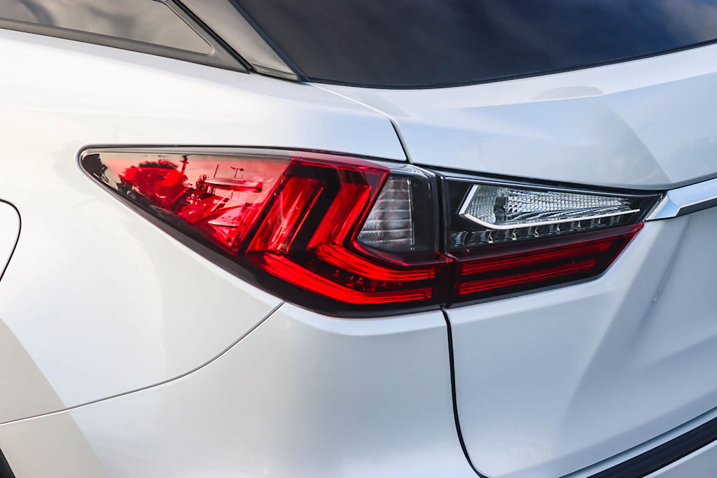 Thumbnail: 2020 Lexus RX - 20