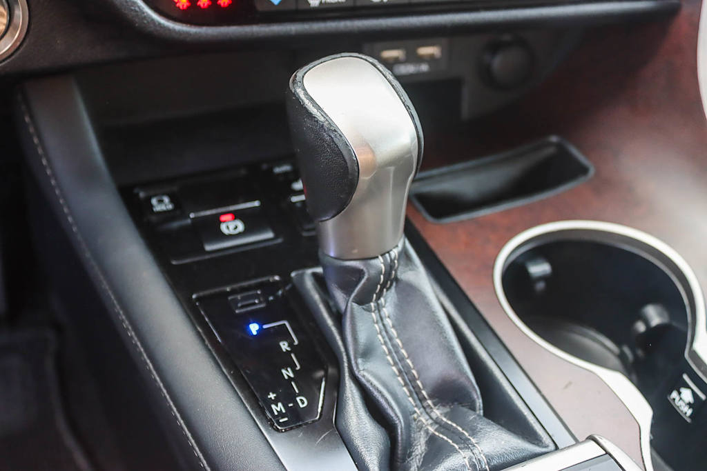 Thumbnail: 2020 Lexus RX - 13